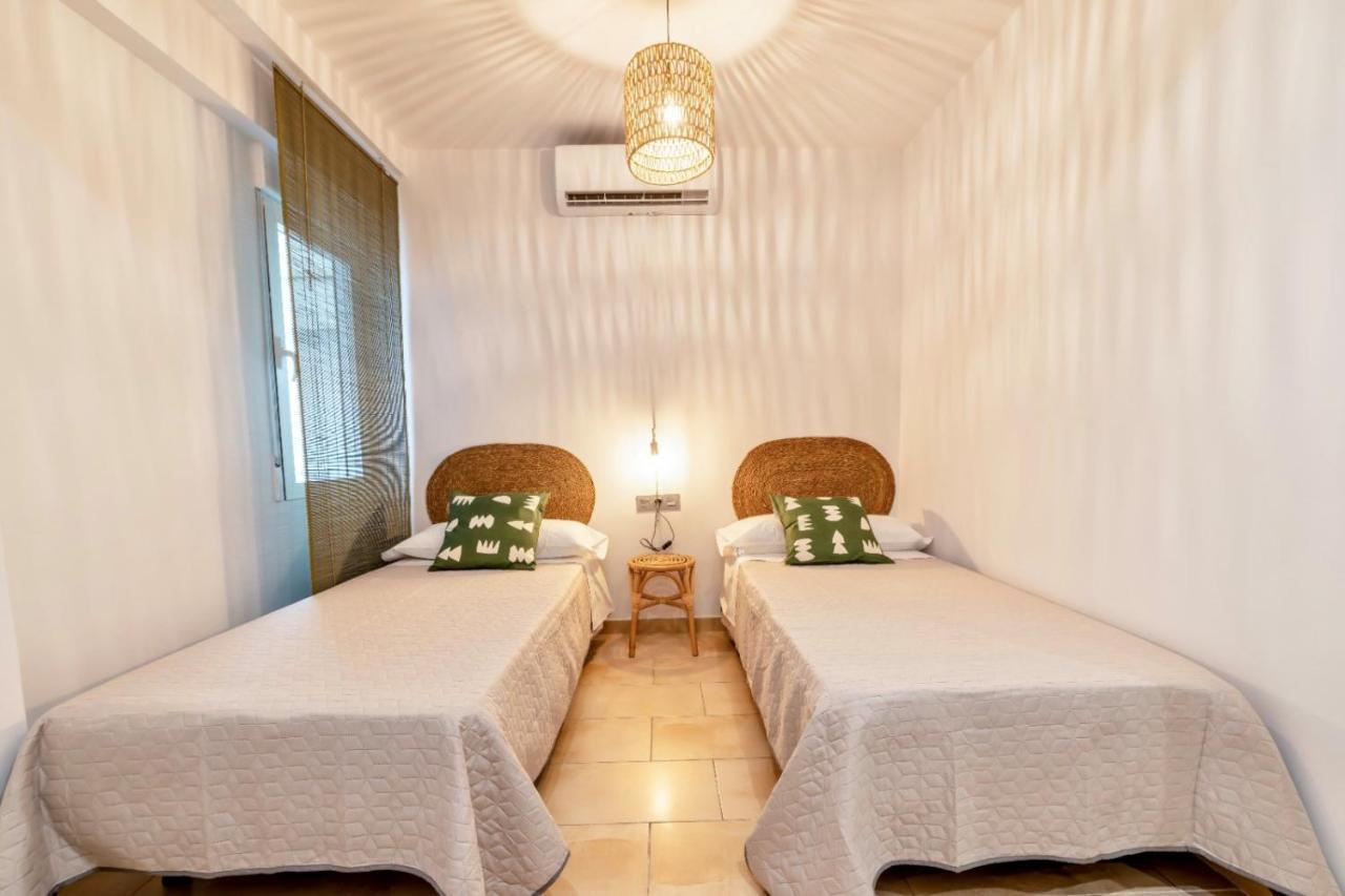 Apartamento Ronda Genil con parking gratuito Granada Esterno foto
